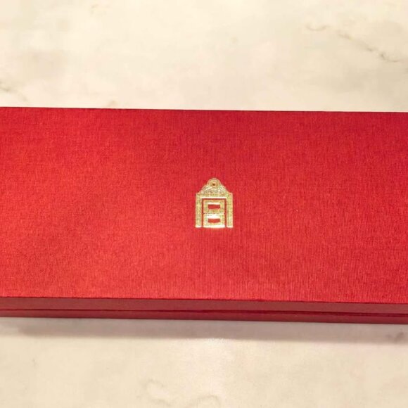 Embroidered Eye Mask – Summer Palace Souvenir - Picture 4 of 4